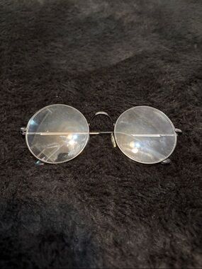 Round Silver Metal Frame Glasses - Classic Retro Style